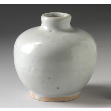 Minimal White Vase