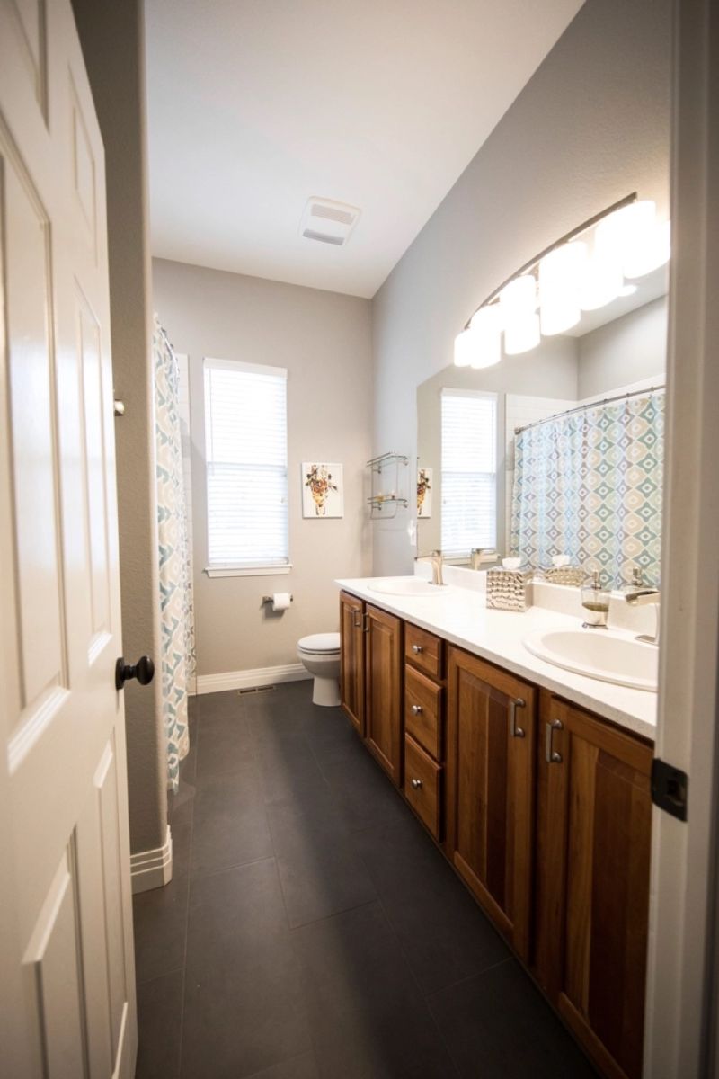Round Wall Mirror